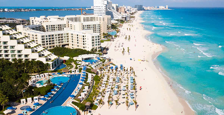 Record in Cancun with flights from 70 foreign cities and 17 Mexican ones